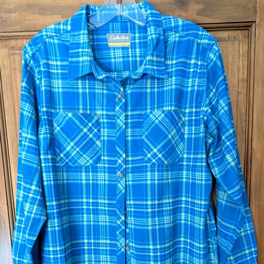 Ladies' Cabela's Blue & Yellow Plaid Button Down Long Sleeve Shirt. Size Large.